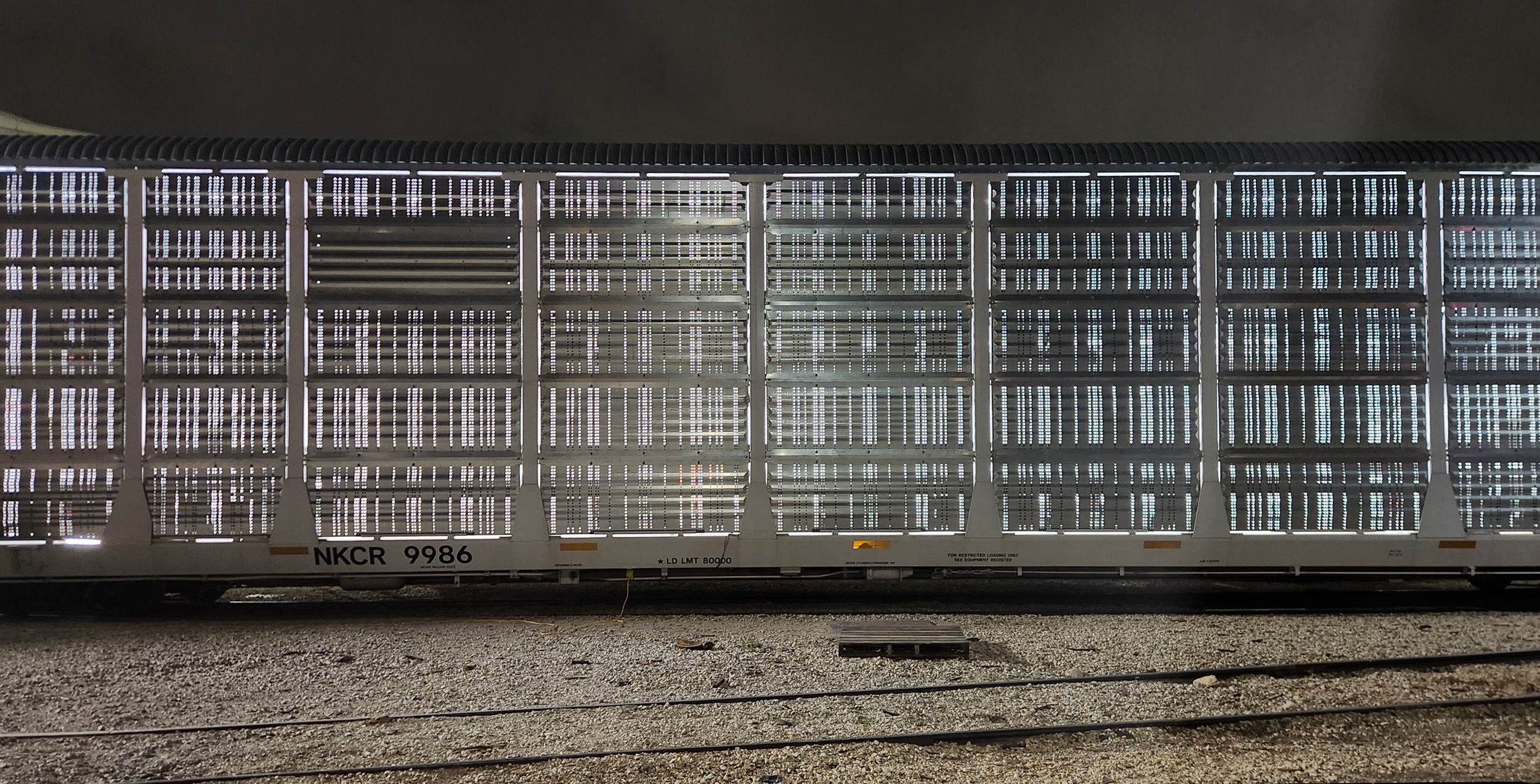 autotrack lighting main
